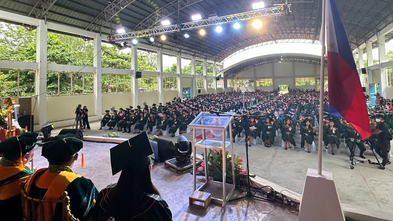 vsu-isabel-grad-2023-6.jpg